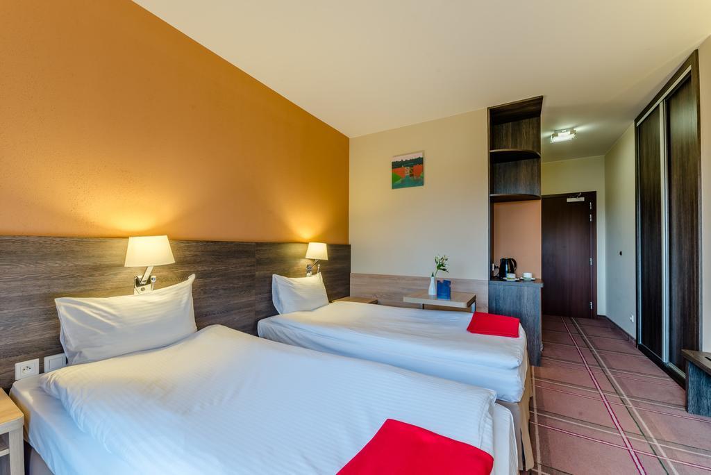 Mikolajki Resort Hotel & Spa Jora Wielka Luaran gambar